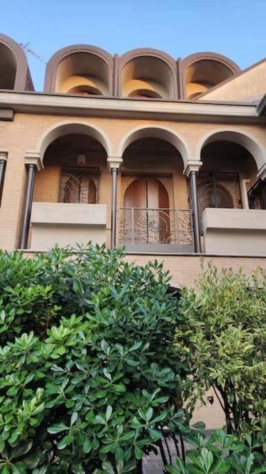 Prestigioso Appartamento Di 70Mq Vicino Milano Legnano Exterior foto